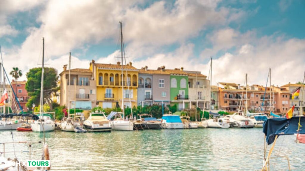 The Charm of Valencia Travel Village